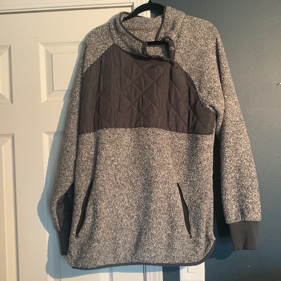 Sherpa sweatshirt - Picture 1 of 4